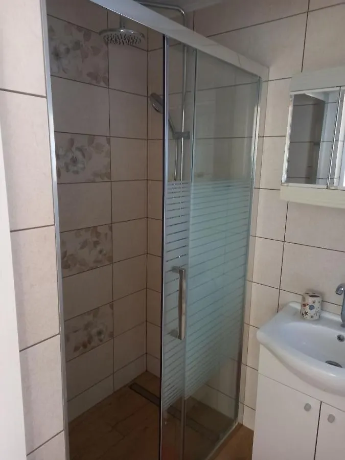 Studio Apartment In Ika With Balcony, Air Conditioning, Wifi, Washing Machine 5025-3 0*,  Croatia
