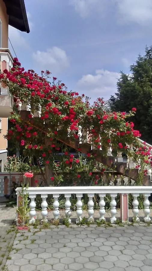 Studio Apartment In Ika With Balcony, Air Conditioning, Wifi, Washing Machine 5025-3